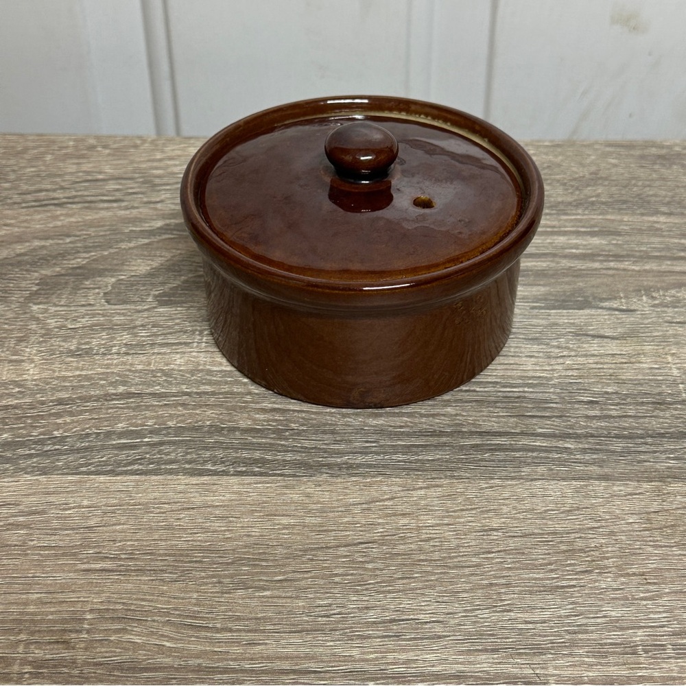 Vintage Pearsons of Chesterfield England Brown Pottery Sm Casserole Crock‎ W Lid